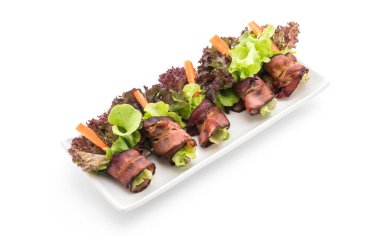 pastırma ile salata rulo