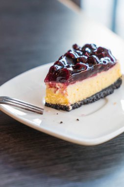 yaban mersini peynirli kek