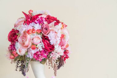 buket çiçek vazosu