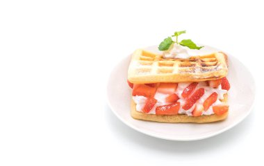 çilek beyaz ile waffle