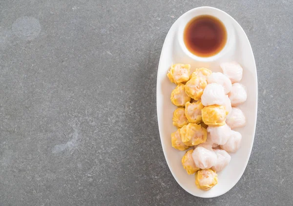  Akış karides köfte soslu