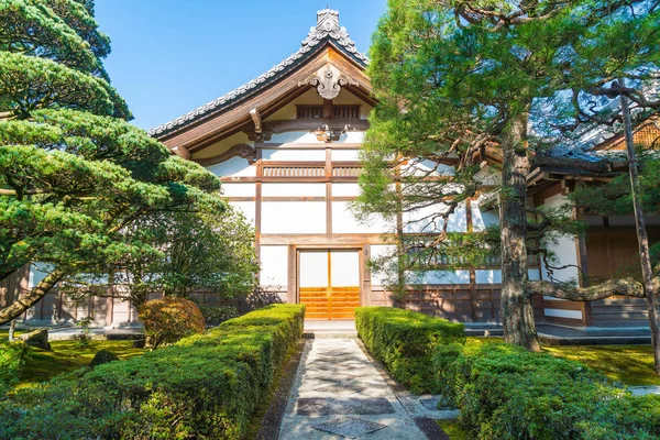 Gümüş Pavilion Ginkakuji Tapınağı'nda güzel mimari