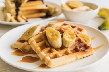 karamel ile muz gözleme