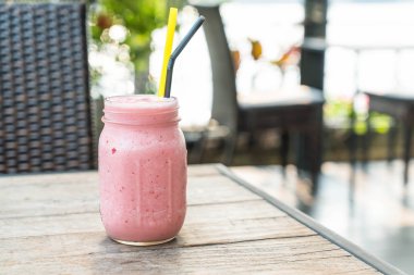 çilek güler yüzlü kavanoz 