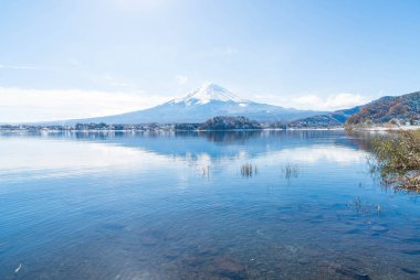 Dağ Fuji San Kawaguchiko Gölü.