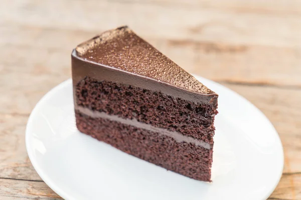 板上的巧克力蛋糕 — 图库照片