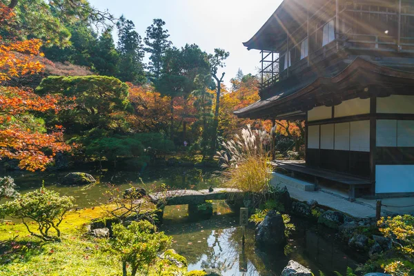 Gümüş Pavilion Ginkakuji Tapınağı'nda güzel mimari