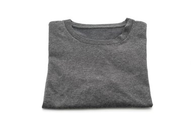 gömlek. beyaz üzerine katlanmış t-shirt 