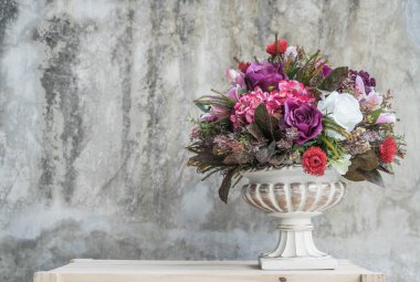 buket çiçek vazosu