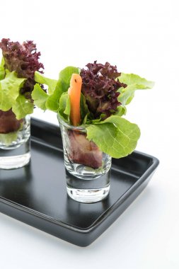 pastırma ile salata rulo