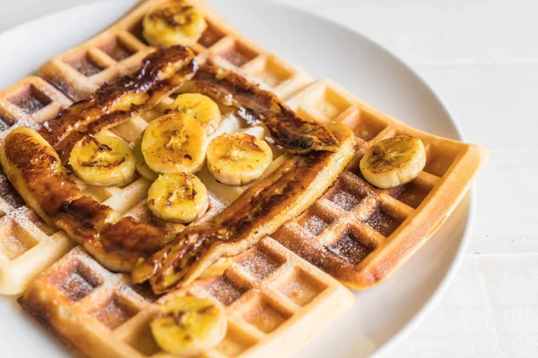 Rustikale süße Bananenwaffel — Stockfoto