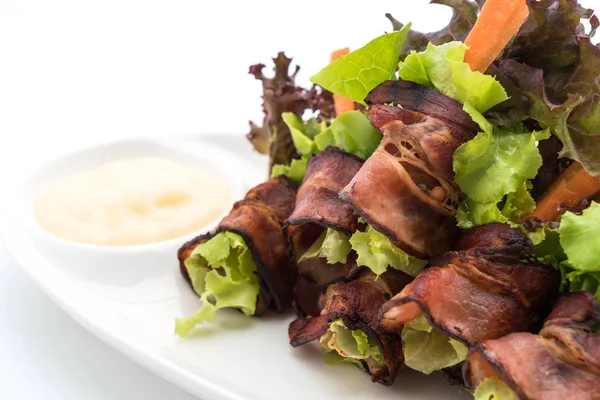 pastırma ile salata rulo