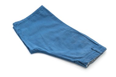 beyaz üzerine kısa pantolon