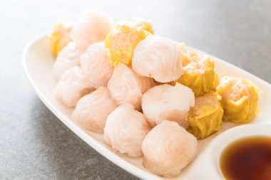  Akış karides köfte soslu