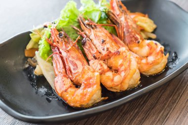 kızarmış karides veya karides 