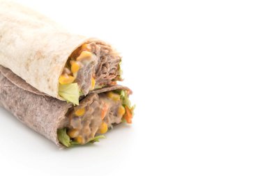 ton balıklı Mısır salata ile salata rulo sarma