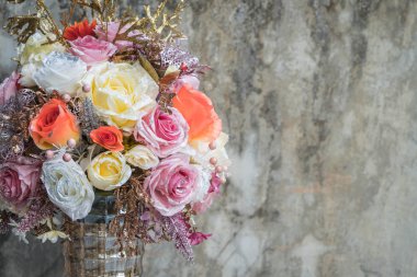 buket çiçek vazosu