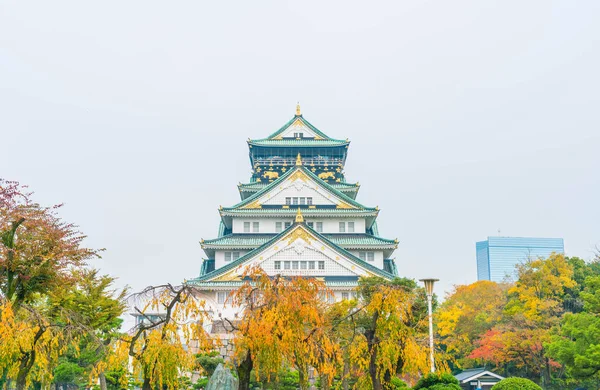 Hermosa arquitectura en el castillo de Osaka —  Fotos de Stock