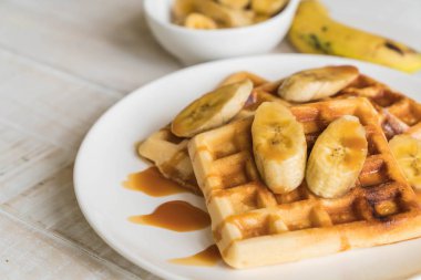 karamel ile muz gözleme