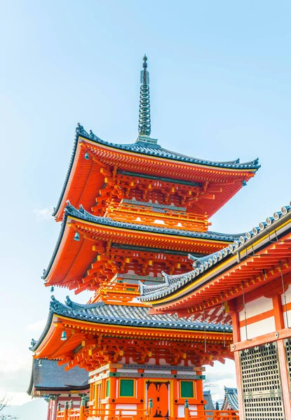 Prachtige architectuur in de tempel Kiyomizu-dera Kyoto,. — Stockfoto