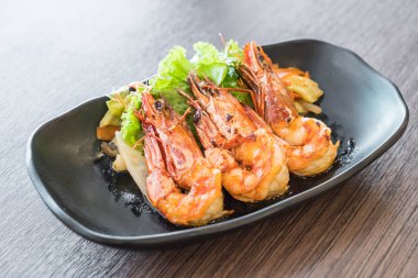 kızarmış karides veya karides 