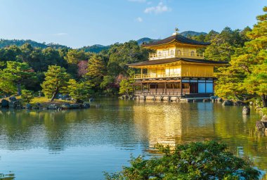 Kinkakuji Tapınağı (altın köşk güzel mimari)