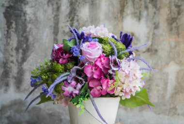 buket çiçek vazosu