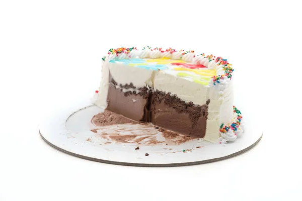 生日快乐-冰淇淋蛋糕上白 — 图库照片