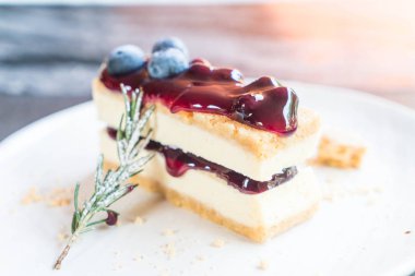 yaban mersini peynirli kek