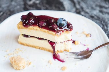 yaban mersini peynirli kek