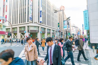 Tokyo, Japonya - 2016 Kasım 17: Shinjuku Tokyo'nın busine biridir