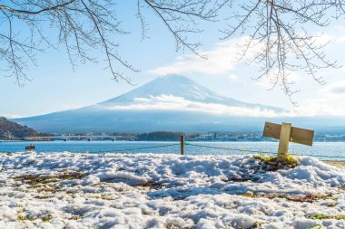 Dağ Fuji San Kawaguchiko Gölü.
