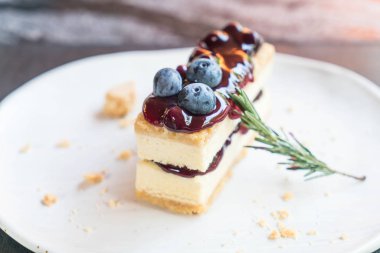 yaban mersini peynirli kek