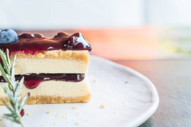 yaban mersini peynirli kek