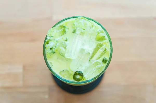 Iced green tea latte — Stock Photo, Image