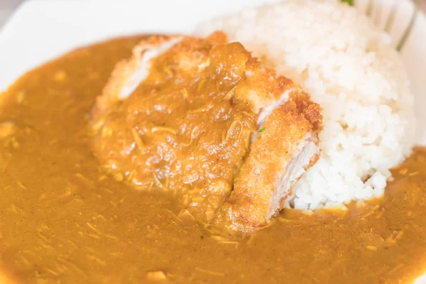 köri pirinç kızarmış domuz eti