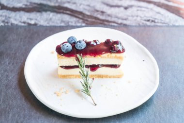 yaban mersini peynirli kek