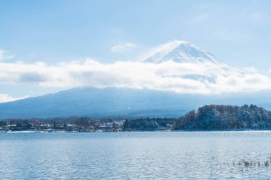 Dağ Fuji San Kawaguchiko Gölü.