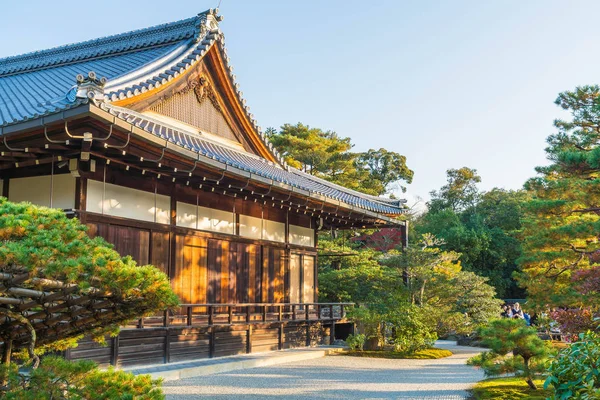 Kinkakuji Tapınağı (altın köşk güzel mimari)