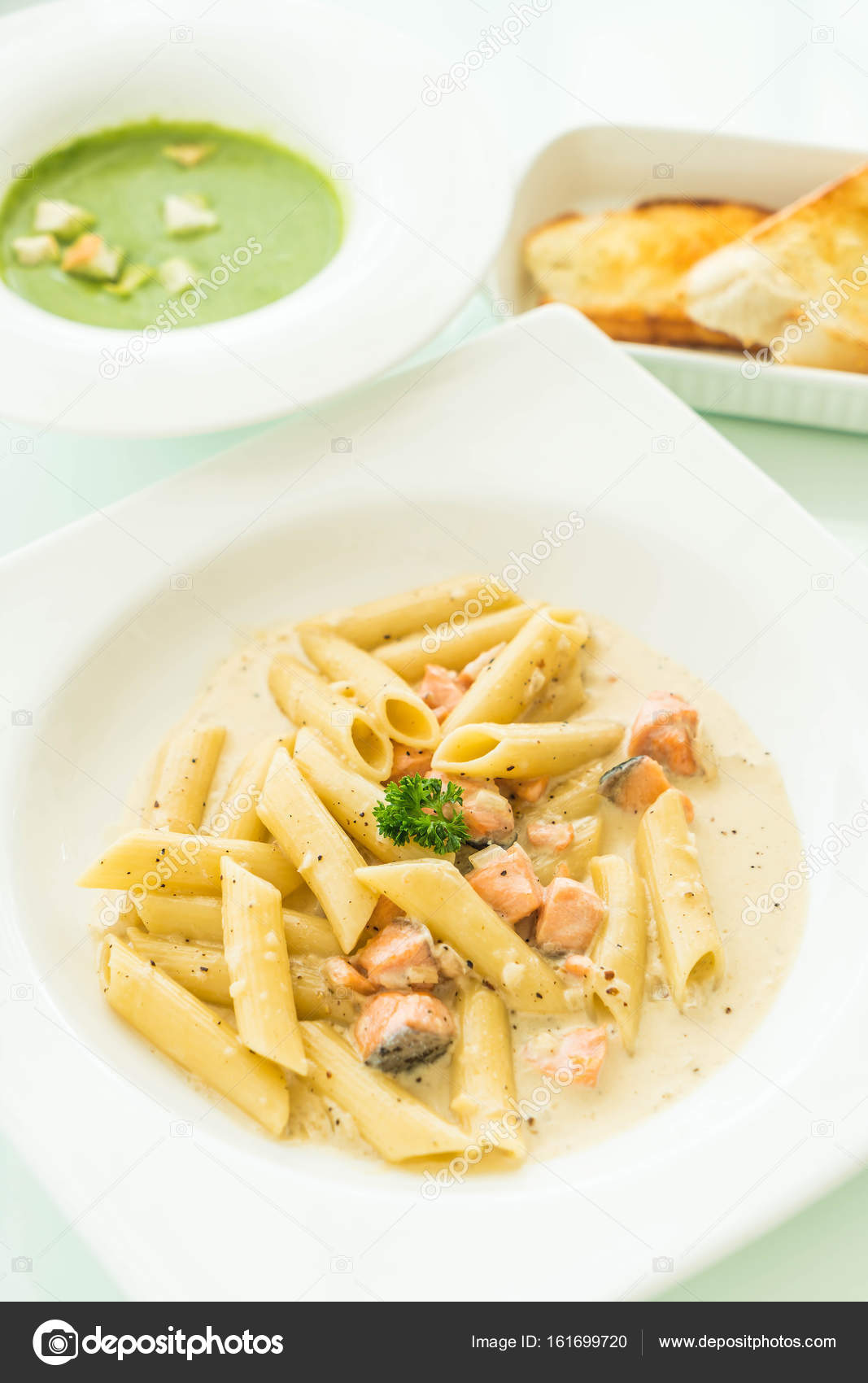 Penne Salmone – Somonlu Makarna Penne Salmone – Somonlu Makarna