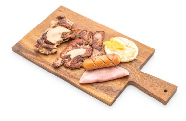 ahşap plaka üzerinde ızgara biftek mix