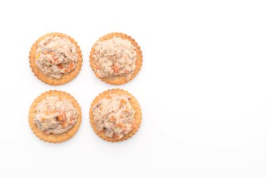 ton balıklı salata kraker ile