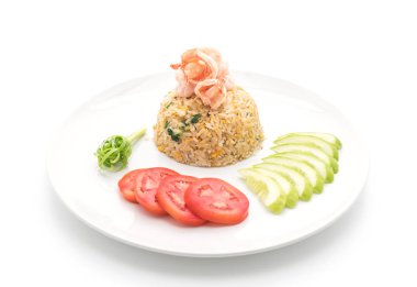 Kızarmış pirinç ve karides.