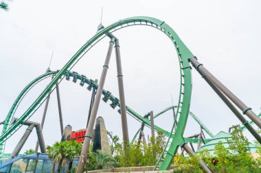 Osaka, Japonya - 21 Kasım 2016: Roller coaster Universal Studios