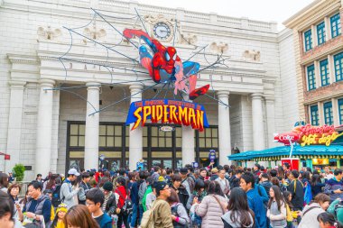 Osaka, Japonya - 21 Kasım 2016: Örümcek adam binmek, evrensel dünya o