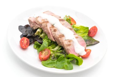 Tuna biftek salatası ile