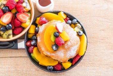 mix meyve ile gözleme