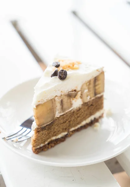 Торт на тарелке — стоковое фото