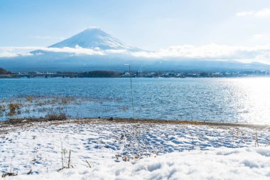 Dağ Fuji San Kawaguchiko Gölü.