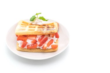 çilek beyaz ile waffle